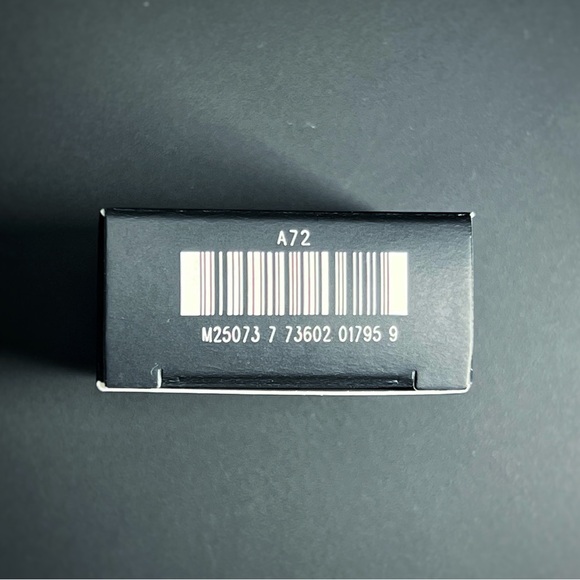 ✨ Host Pick ✨ MAC Steamy Frost Eyeshadow. New In Box, unused. - Picture 2 of 6